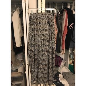 Black and white tribal print maxi skirt
